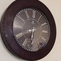 ساعت دیواری قهوه ای معاوضه با رنگ سفید