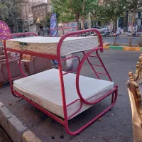 تخت خواب دو طبقه با تشک سالم سالم|تخت و سرویس خواب|مشکین‌دشت, |دیوار