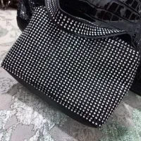 کیف|کیف، کفش، کمربند|دینور, |دیوار