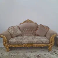 مبل و میزتلویزیون و کنسول