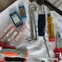 ابزار  آلات و قلاویز و مته انگشتی format