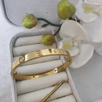 بنگل لاو کارتیه، کاملا مشابه طلا با حک ۷۵۰|جواهرات|کرج, گلشهر|دیوار