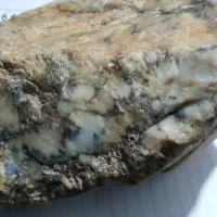 فروش تعداد سنگ‌های قیمتی ونیمه قیمتی