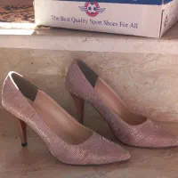 کفش نو زنانه