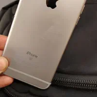 آیفون اوراقی ولی روشن