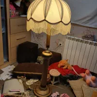 اواژور کنار سالنی پایه بلند سایز بزرگ