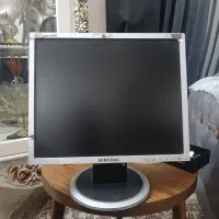 مانیتور سامسونگ کارکرده تمیز