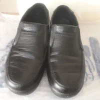 کفش شماره ۴۳