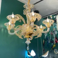 نیروی جوان و فعال برای مغازه لوستر فروشی