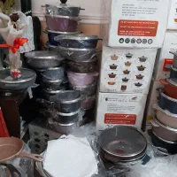 قابلمه وماهیتابه چدن|ظروف پخت‌وپز|بم, |دیوار