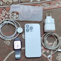 ایفون ۱۶پرومکس همراه اپل واچ