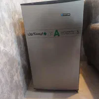 یخچال ایستاکول