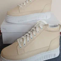 نیم پوتین زنانه و کفش بچگانه