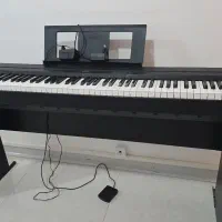 پیانو p45 یاماها با میز و پدال و اداپتور اورجینال