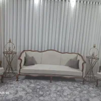 میز گرد همراه با جاشمعی