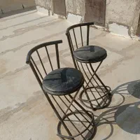 دوعدد صندلی