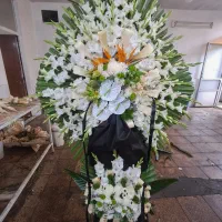 ارائه تاج گل ترحیم و افتتاحیه(مستقیم از بازارگل)