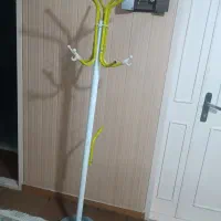 چوب لباسی ایستاده