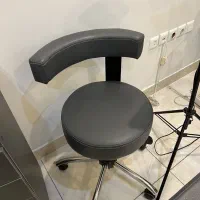 صندلی استادکار و تخت