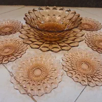 تعداد زیادی ظرف آرکوپال وغیره