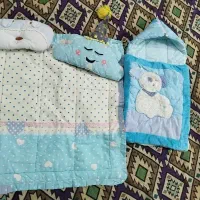 کیسه خواب کودک و2تا بالش نوزادی ویک لحاف کودک