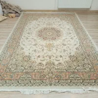 دو عدد فرش تمیز