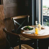 استخدام برای کافه رستوران