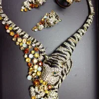 فروش ست زیبا تمام نگین  و ثابت