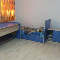 تخت نوزاد نوجوان همراه پا تختی