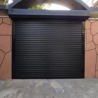 کرکره برقی و درب شیشه