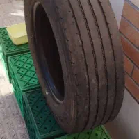 یک حلقه  لاستیک نیسان و کامیونت