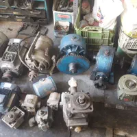 دینام و گیربکس حلزونی