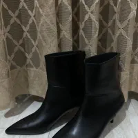 کفش|کیف، کفش، کمربند|آستانه اشرفیه, |دیوار