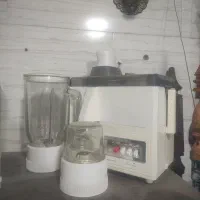 دوعدد آبمیوه گیری  ۳  کاره  درحدنو