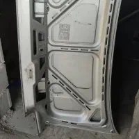 درب پژو نقره ای