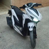 کلیک ۱۵۰ کریستال|موتورسیکلت|دورود, |دیوار