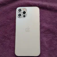 ایفون 12pro تمیز