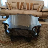 میز چوبی کار شده، سالم وتمیز۳میلیون