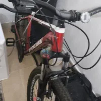 دوچرخه|دوچرخه، اسکیت، اسکوتر|بروجن, |دیوار