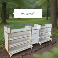 پیشخوان مغازه ویترین کانتر دکور داروخانه دکورمغازه