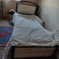 دو عدد تخت .|تخت و سرویس خواب|کرمانشاه, |دیوار