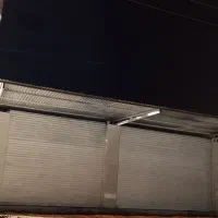 مغازه سر جاده اصفهان نرسیده به تالار پارسیان