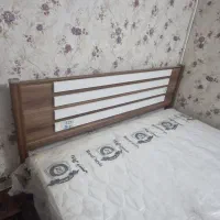 تخت دونفره سالم و تشک سالم|تخت و سرویس خواب|زاهدان, |دیوار