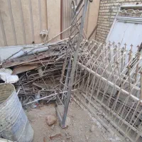 فروش ضایعات اهن و درب اهنی و حفاظ اهنی و خاموت