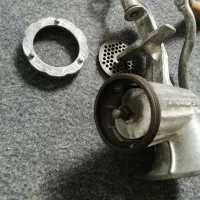 چرخ گوشت|ظروف پخت‌وپز|سبزوار, قاضی زاد|دیوار