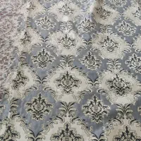 پرده ۳ در ۴ تمیز و بدون هیچ لکه وپارگی