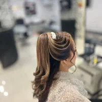 بمناسبت افتتاحیه آموزش تمامی رشته های آرایشگری