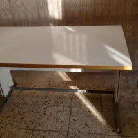 میز