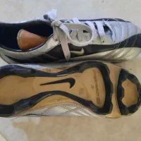 کفش فوتبال چمن مارک نیکی سایز ۴۰ و نیم|کیف، کفش، کمربند|ری, اقدسیه|دیوار