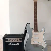 گیتار الکتریک fender squier و آمپلی‌فایر marshall